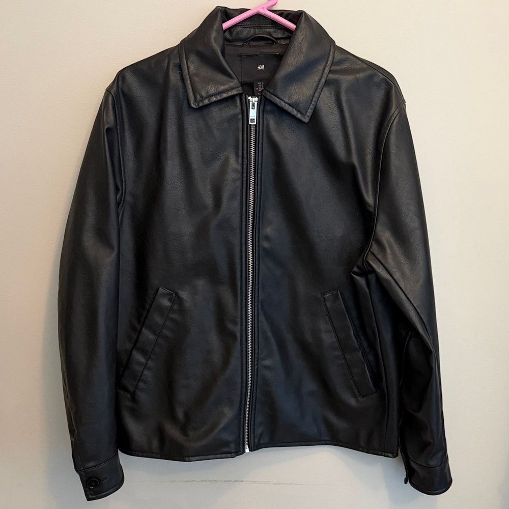 H&M Women’s Faux Leather Black Lightweight Jacket. Size Medium